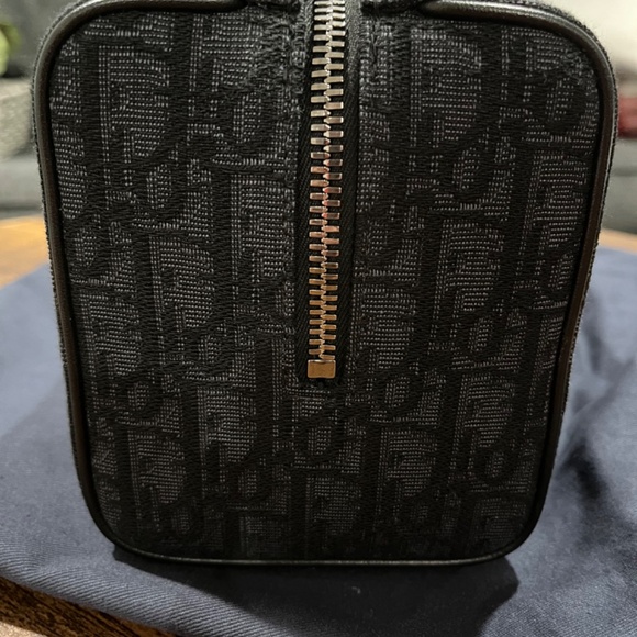 Dior Toiletry Bag - Picture 8 of 10